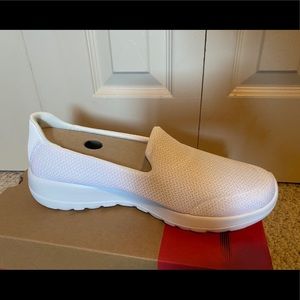 Skechers GoWalk Wide width